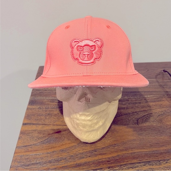 Chicago Cubs Ladies Baseball Hat‎ W/ Budweiser Logo on Back - Picture 1 of 7